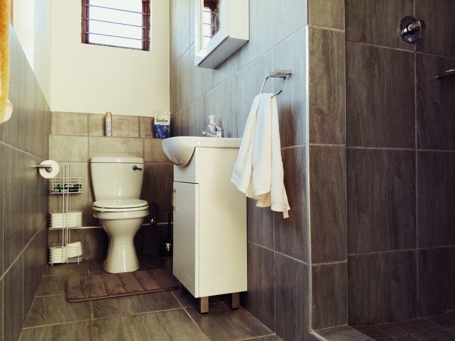 6 Bedroom Property for Sale in Bayview Western Cape